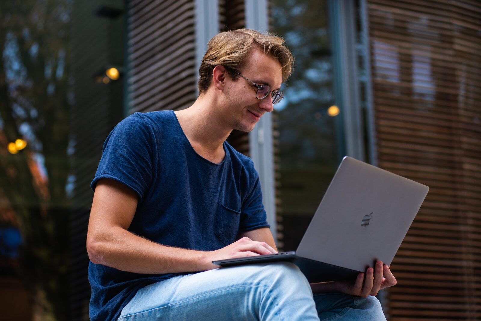 Turning Leads Into Sales: Expert Driven Tips to Boost Your Sales Success