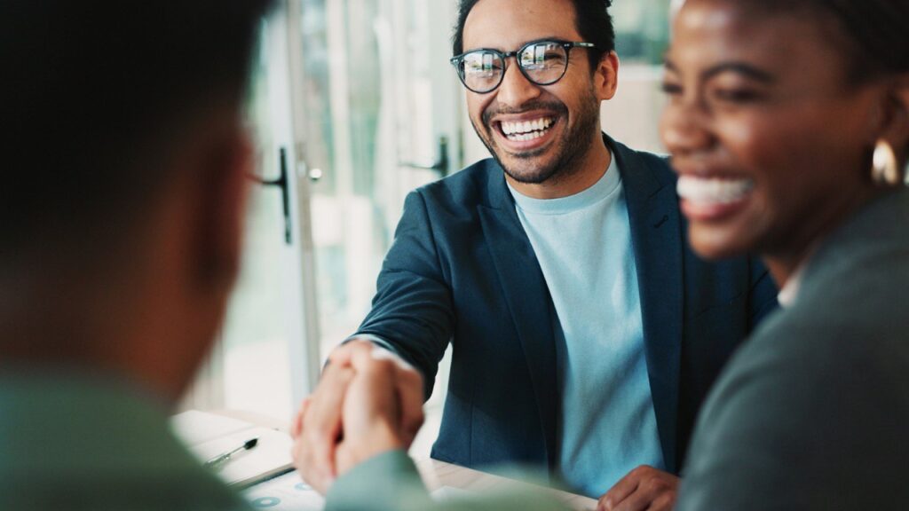Accelerating the B2B Sales Process in 2025: Data-Driven Strategies from First Touch to Close