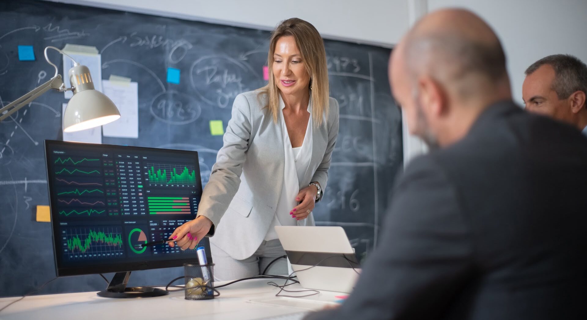 Technical Sales in 2025: Key Trends Shaping the Future of B2B Selling