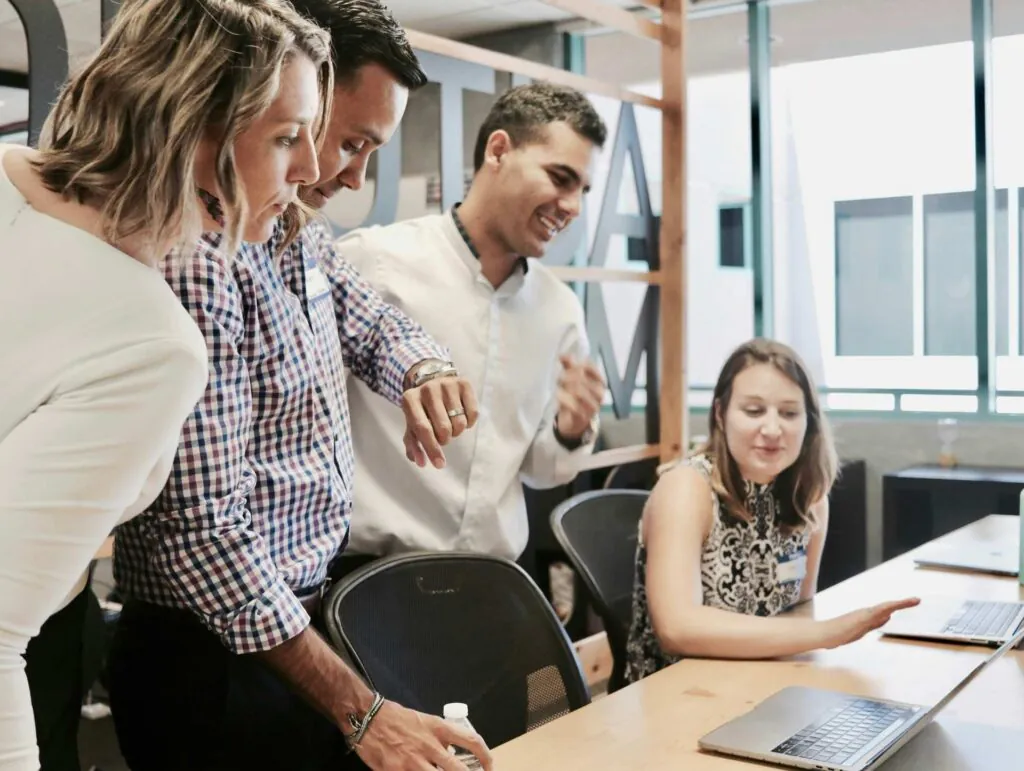 11 Best Clay Alternatives in 2026: Data, Workflows, and Outreach Compared 
