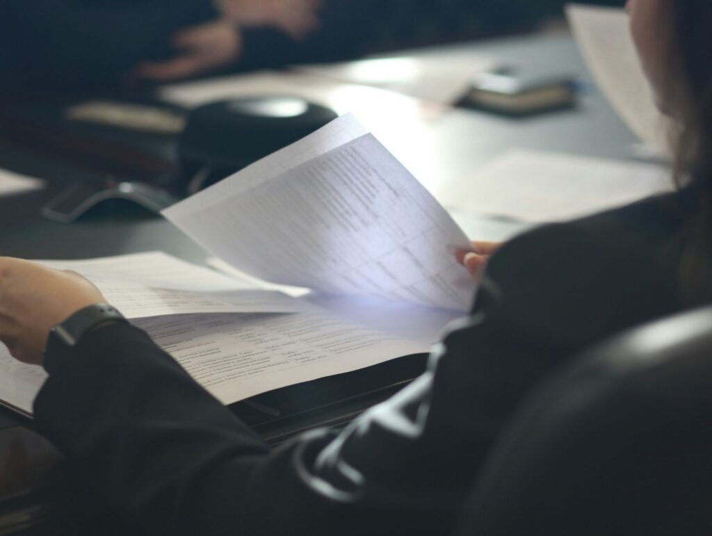 What Is a B2B Lead List? Fields, Tiers, and Refresh Cadence That Convert