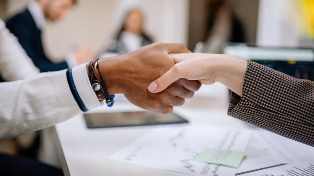 AI-Powered Sales Follow-Up in 2025: Data-Driven Strategies to Close More B2B Deals