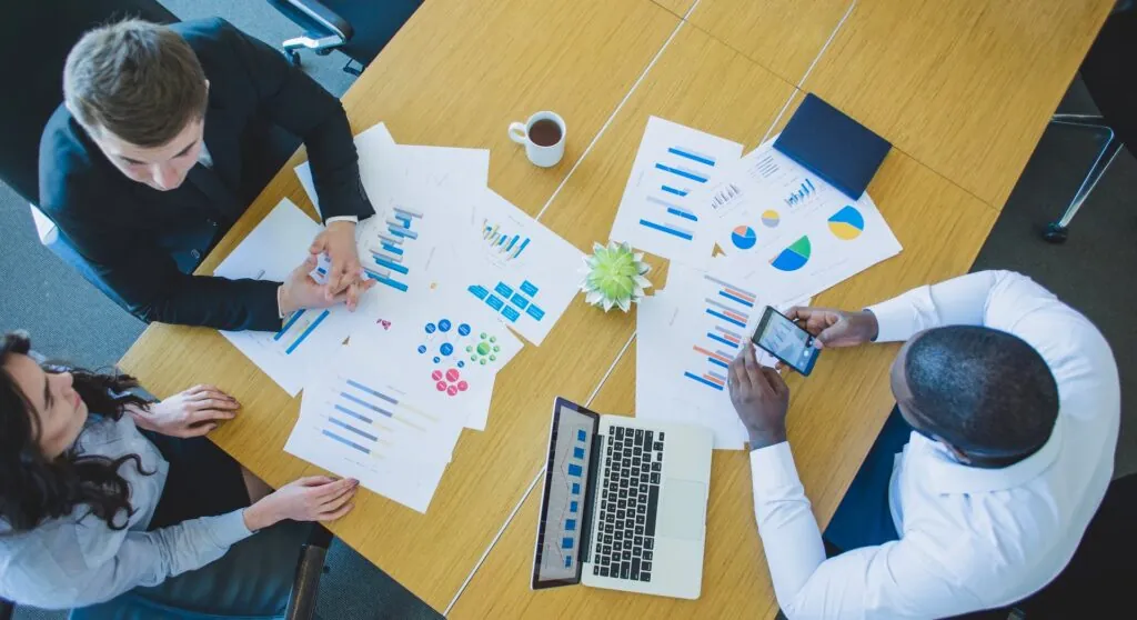 The Ultimate 2025 Guide to Organizing B2B Sales Leads for Maximum Conversion