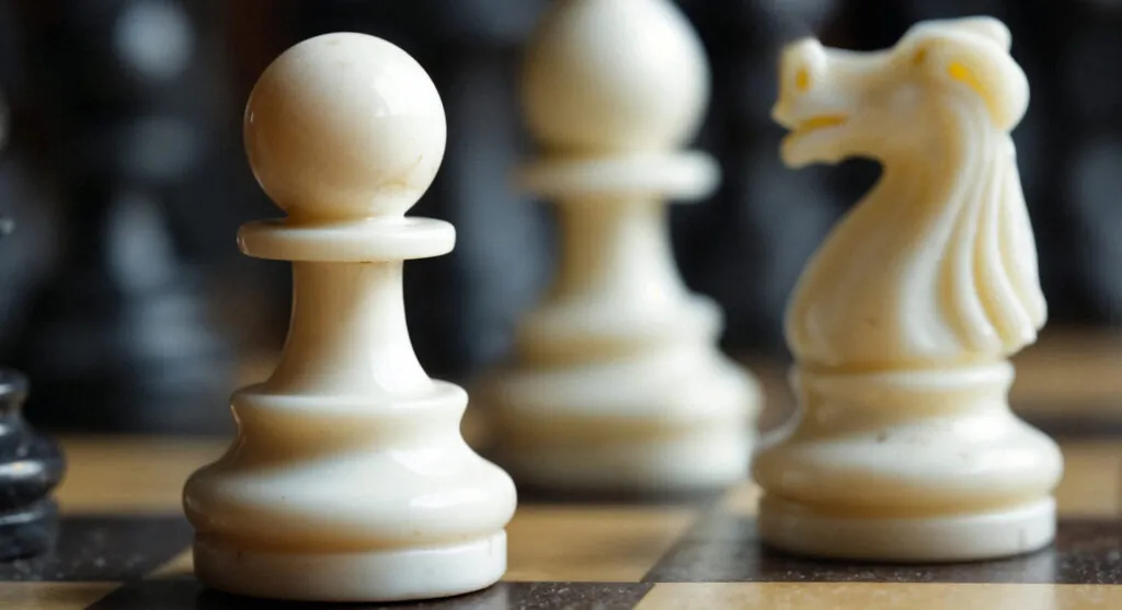 Lead vs Prospect: A Sales Leader’s Guide to Smarter Qualification in 2025